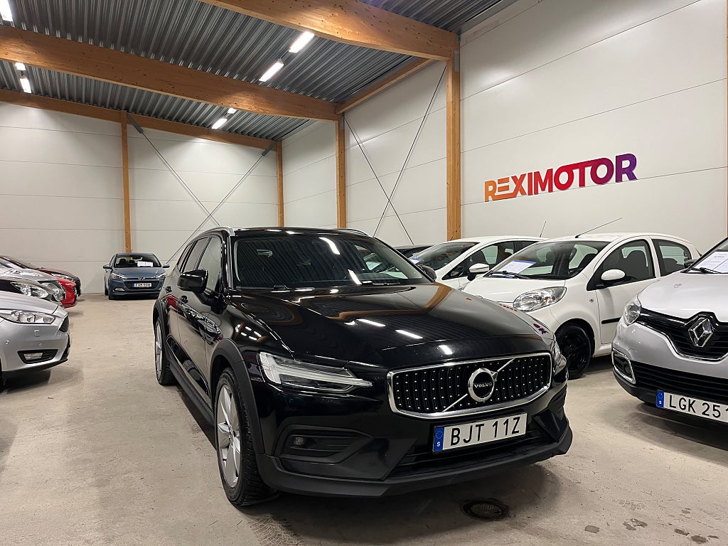 Volvo V60 Cross Country B4 AWD Geartronic Momentum Euro 6