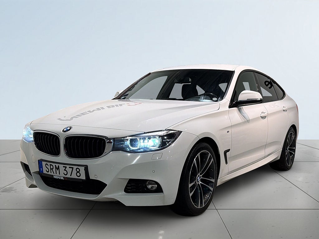 BMW 330i
