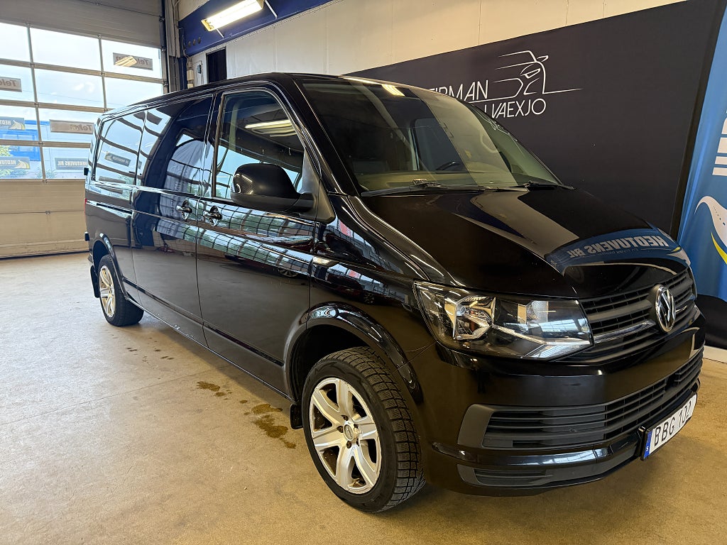 Volkswagen Transporter T30 2.0 TDI 150hk Euro 6 *Lång, 3-Sits, Drag, MOMS*