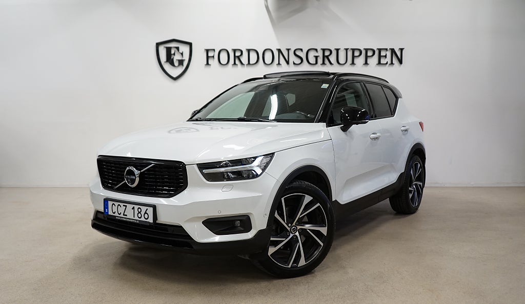 Volvo XC40 D4 AWD R-Design /  Intro Edition / Pano / SE SPEC