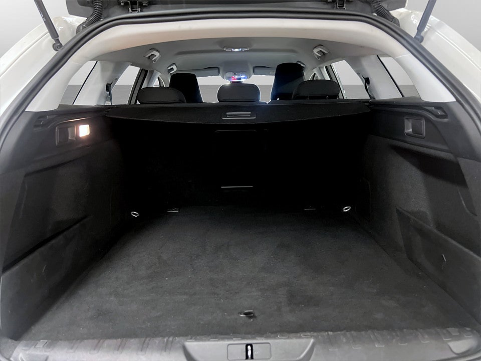 Bild på Peugeot 308 sw SW Allure 1.2 PT 130hk Aut PDC-SENSOR BLUETOOTH