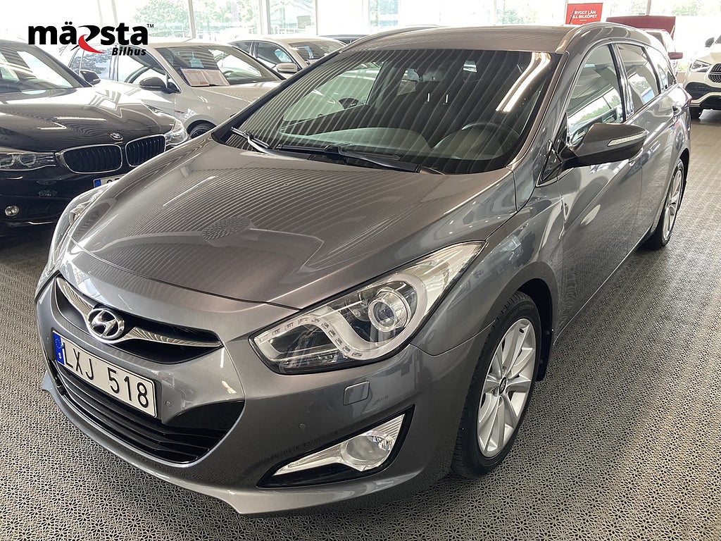 Hyundai i40 cw 2.0 GDI Automat (177hk) Låg Mil