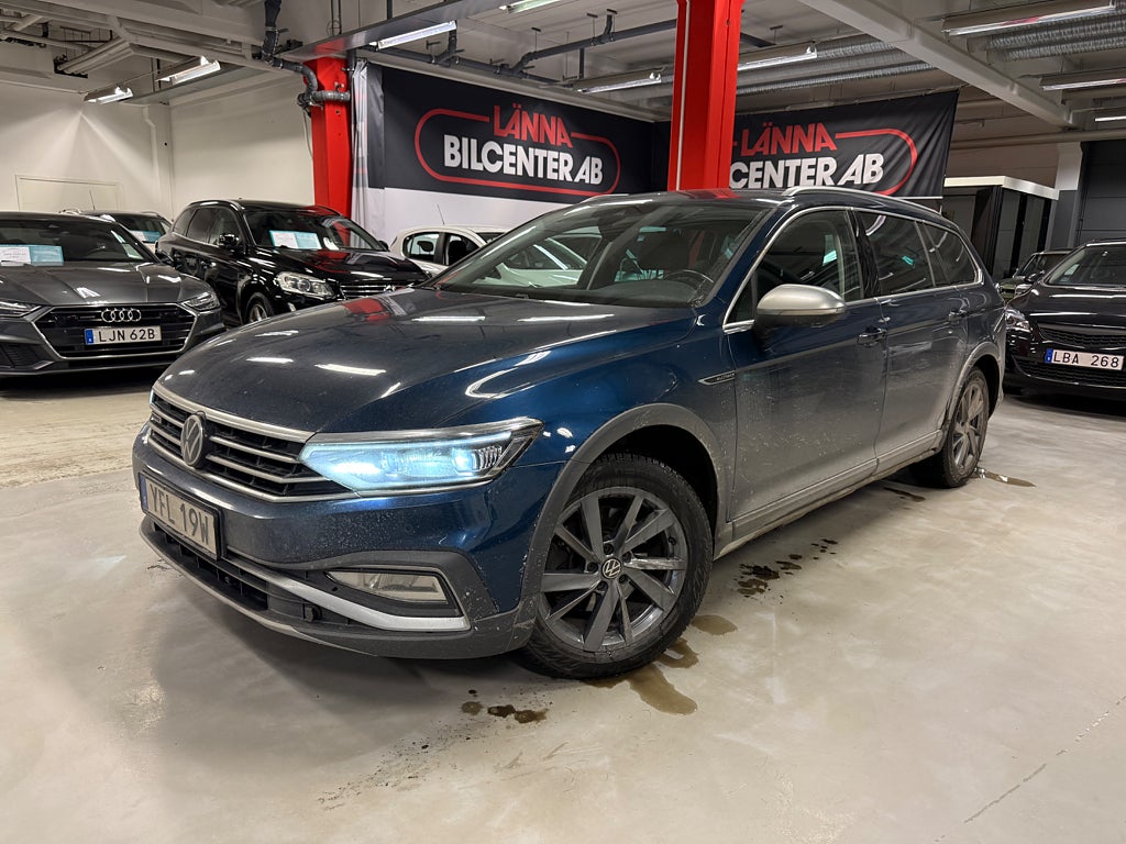 Volkswagen Passat Alltrack 2.0 TDI 4M 1 ägare Drag Kamera PDC Navi SoV 