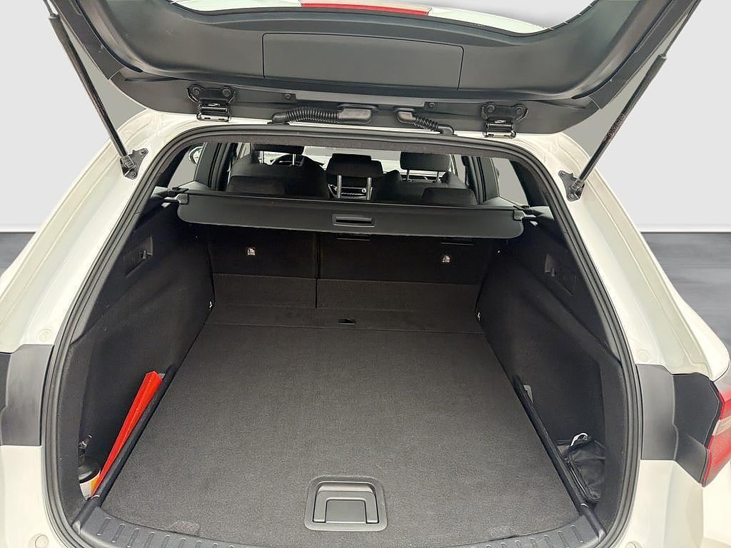 Toyota Corolla 2023 - miniatyr 11