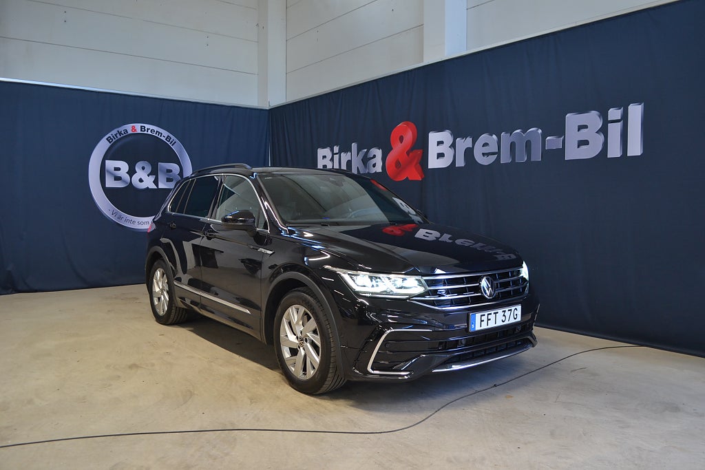 Volkswagen Tiguan 2.0 TDI 4Motion R-Line Drag+Värmare 200hk 