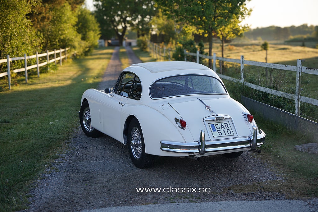 Jaguar XK150 Fixed Head Coupe i toppskick! Overdrive