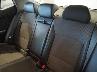 Sedan Kia Optima 13 av 21