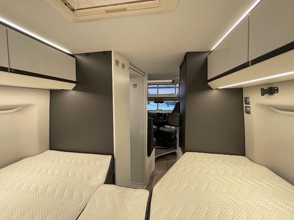 Adria Twin Supreme 640 SLB  / ALDE / Automat / Solcell / B-kort / Lång - Adria