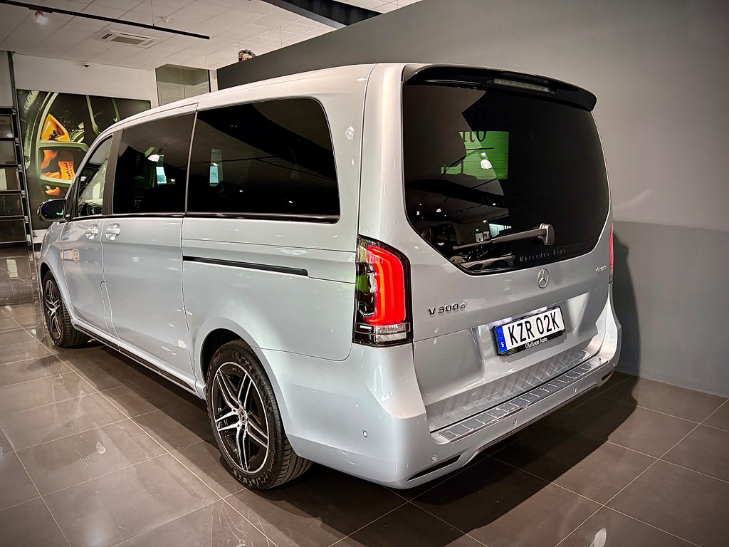Mercedes-Benz V 300d 4MATIC AMG Läder Värmare El-dörrar 6sits - bild 8