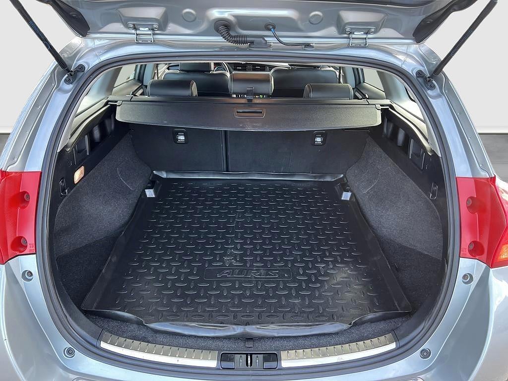 Toyota Auris 2013 - miniatyr 10