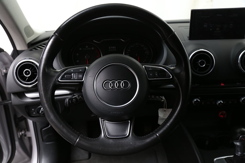 Audi A3 1,4 TFSI 125hk S Tronic Sport Sedan 2015