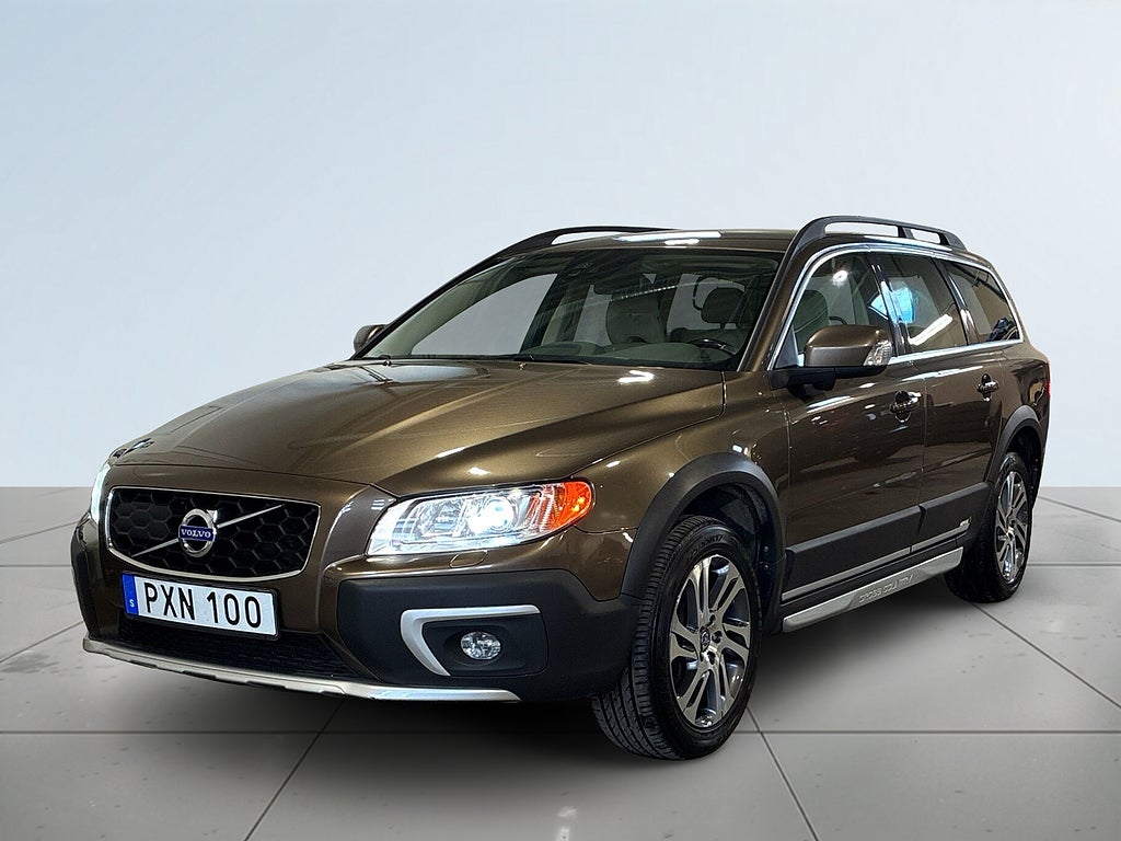 Volvo XC70 D4 AWD Aut Summum Drag Värmare Skinn Psens Fullserv S&V