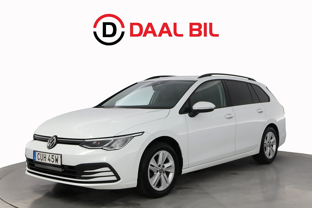 Volkswagen Golf SPORTSCOMBI 1.5 eTSI 131HK COCKPIT P-VÄRM NFC PSENS 