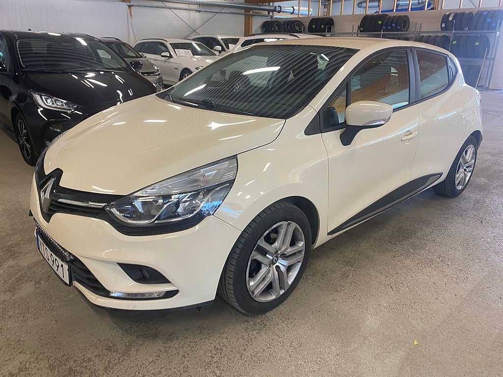Renault Clio 0,9 TCe Vinterhjul Motorvärmare