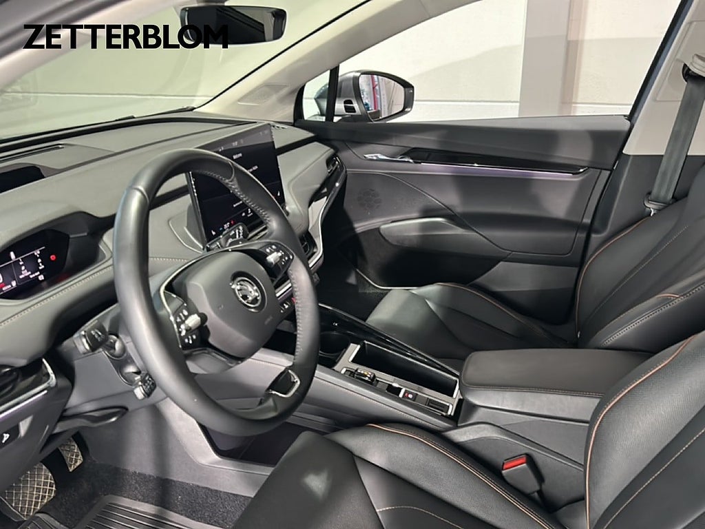 SUV Skoda Enyaq 8 av 18