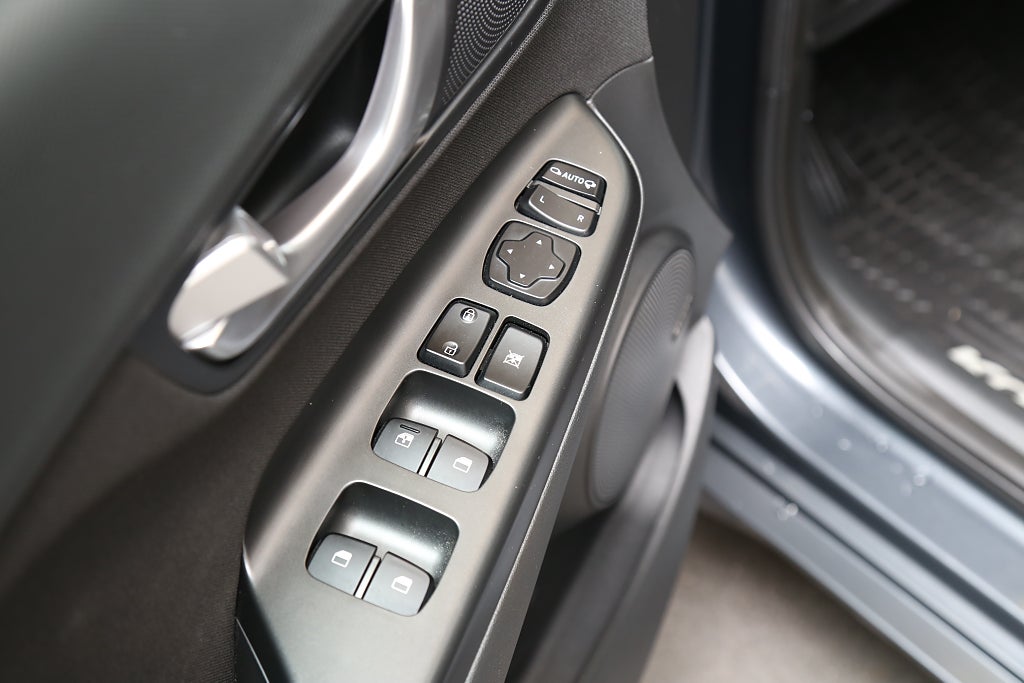 Hyundai Kona Hybrid 1,6 GDI 141hk Advanced Aut Navi KRELL Head up 2021