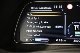 Halvkombi Nissan Leaf 18 av 19