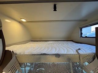 Husbil-alkov Roller Team Noble ART A9000 Elegance 6 bältade platser! 3500kg!Endast b-kort 16 av 20