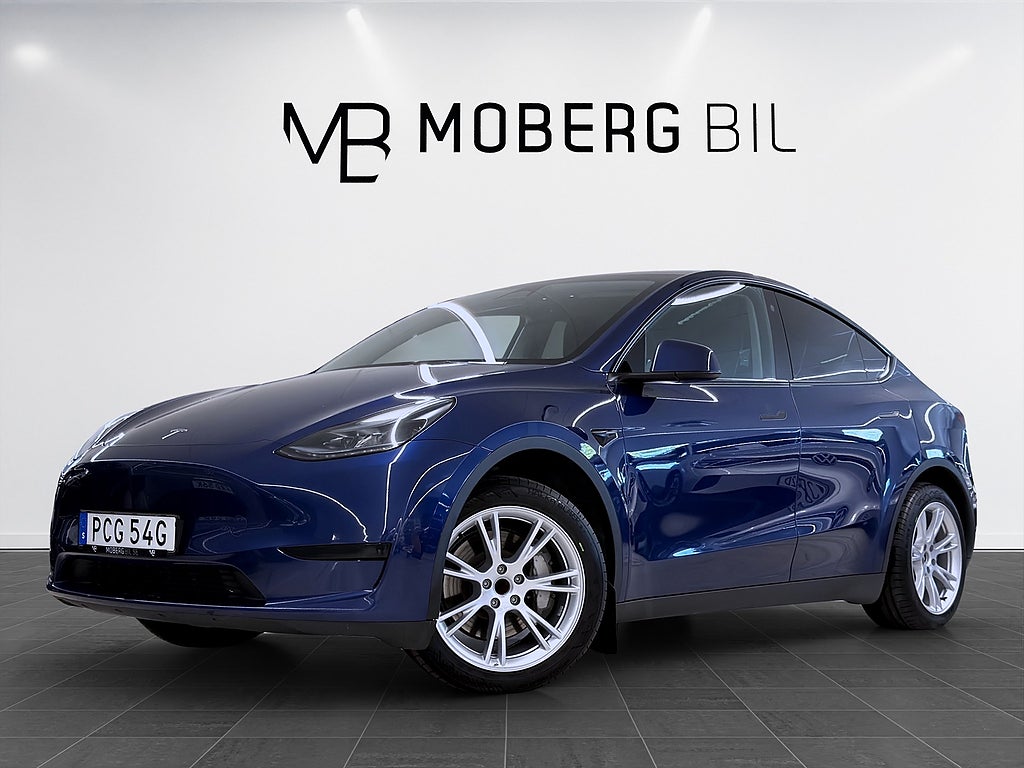 Tesla Model Y Standard Range 299hk Pano Läder Navi B-Kamera