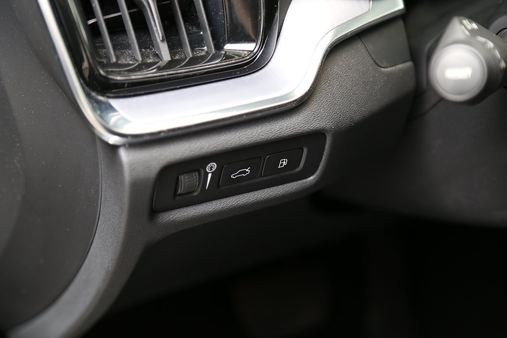 Volvo V60 Recharge T6 340hk Inscription Expression AWD Drag 2021