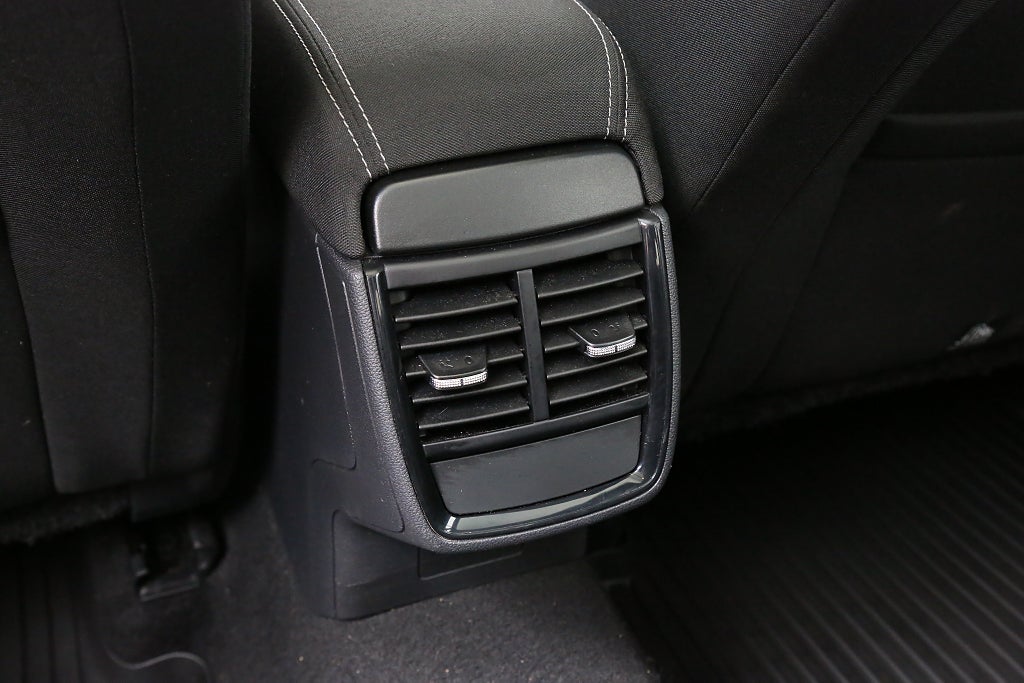 Skoda Kamiq 1,0 TSI Ambition 115hk Kamera Panorama Drag 2021