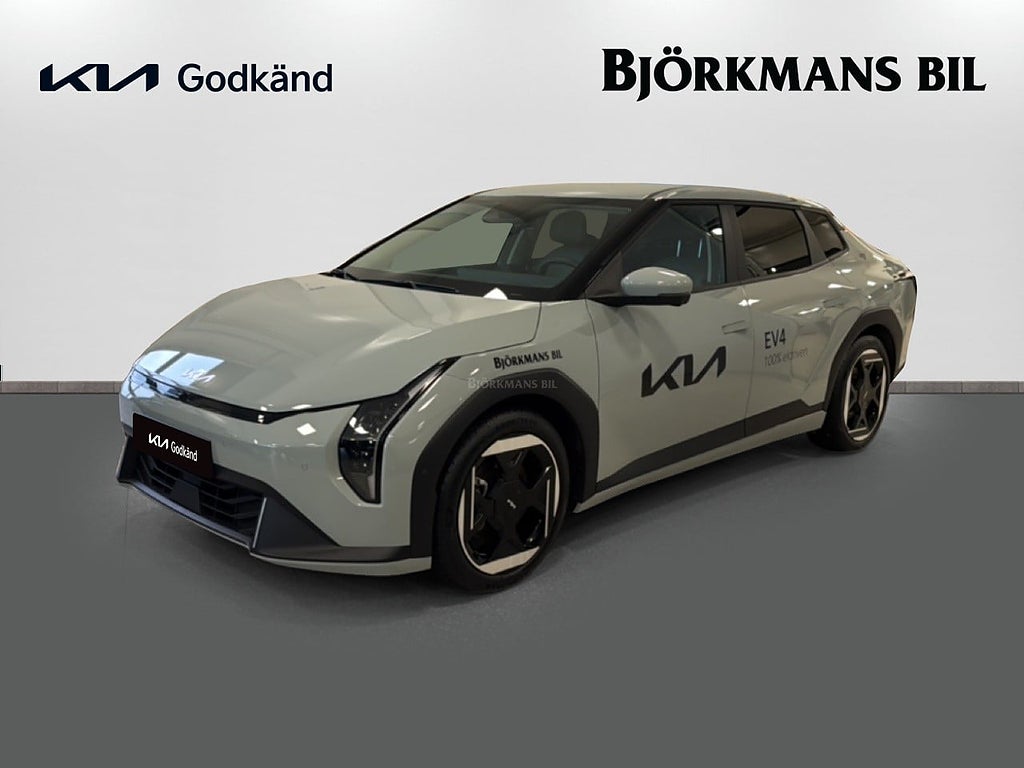 Kia EV4 FastBack Long Range Plus, Demo, Vinterhjul
