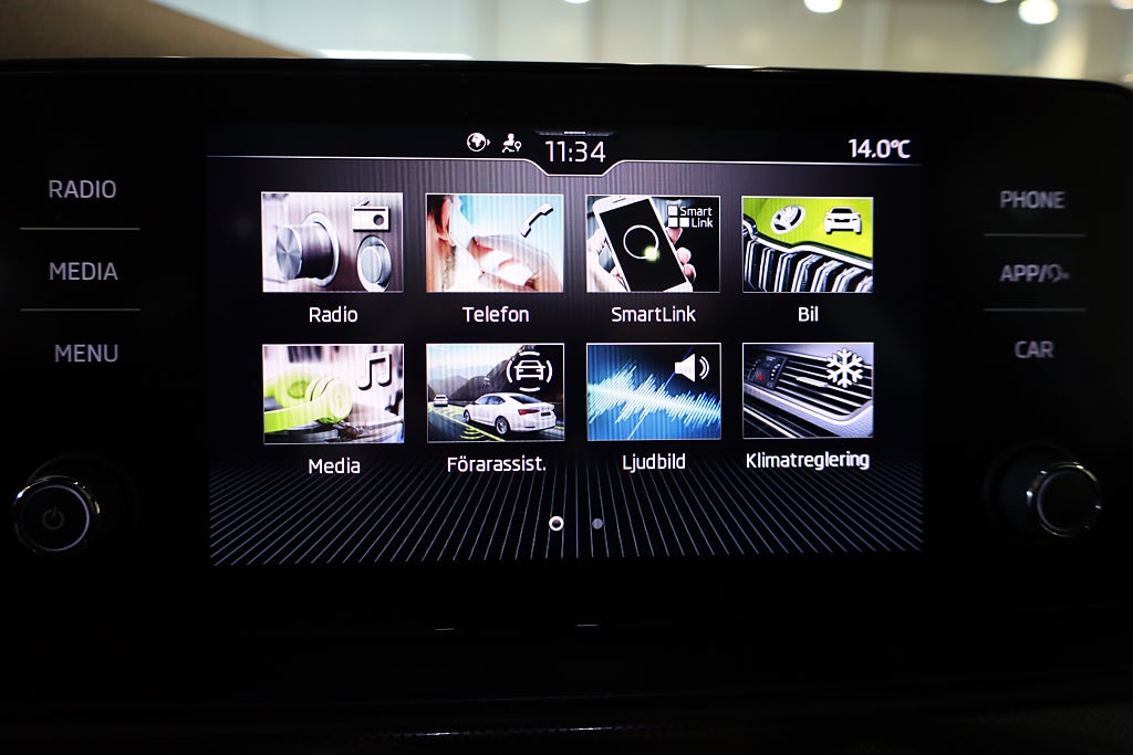Skoda Kamiq 1.0 TSI AUT Monte Carlo Drag CarPlay Panorama Kamera
