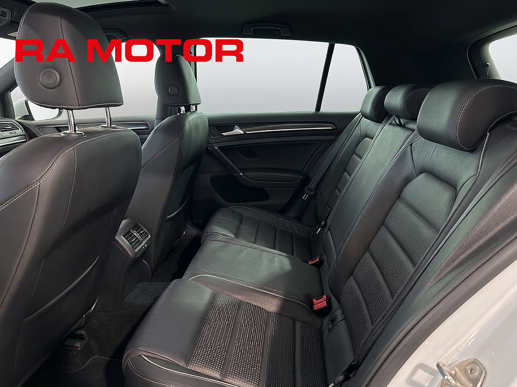 Volkswagen Golf R 2.0 TSI 4Motion 300hk | Pano | Dynaudio | Cockpit 2019