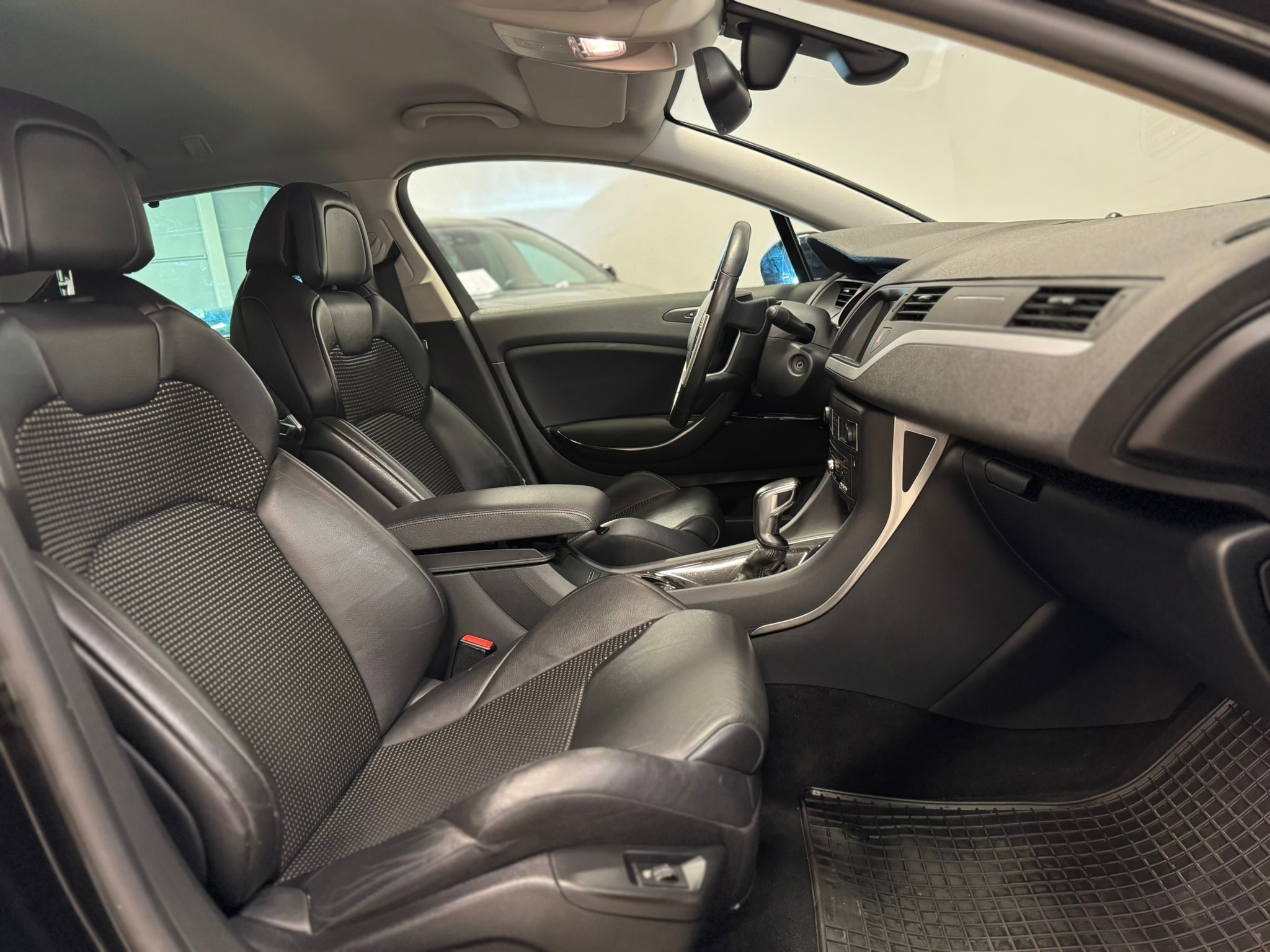 Citroen C5 Tourer 2.2 HDi Exclusive 2013, bild 5/42