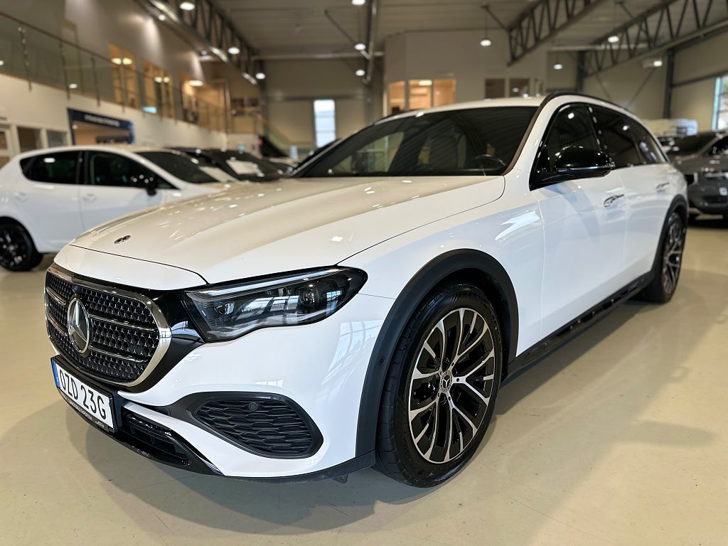 Mercedes-Benz E 300 de 4MATIC All-Terrain 9G-Tronic Avantgarde / Drag 