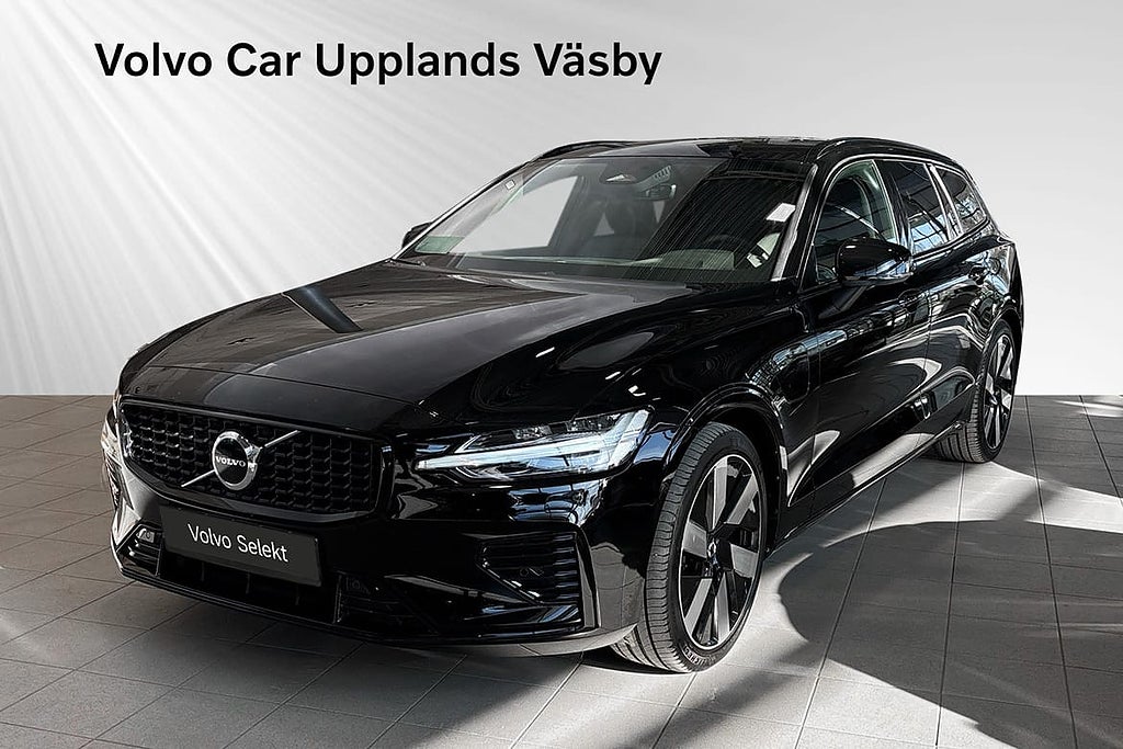 Volvo V60 Recharge T6 Plus Dark Dragkrok / 19\" (Selekt)