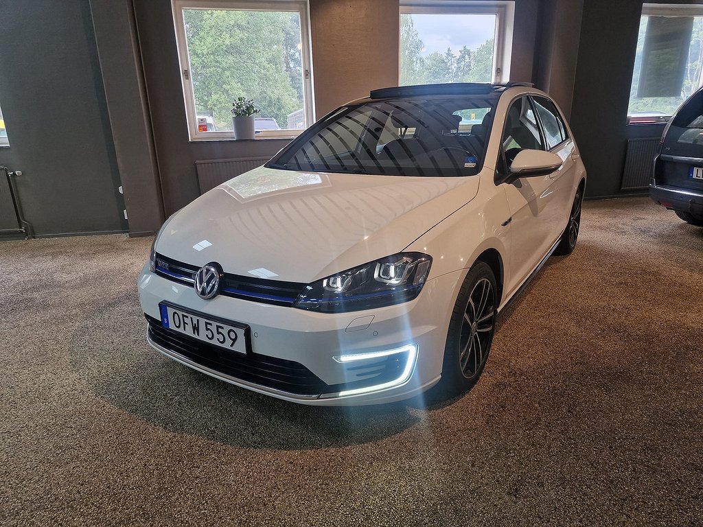 Volkswagen Golf GTE Laddhybrid Taklucka 