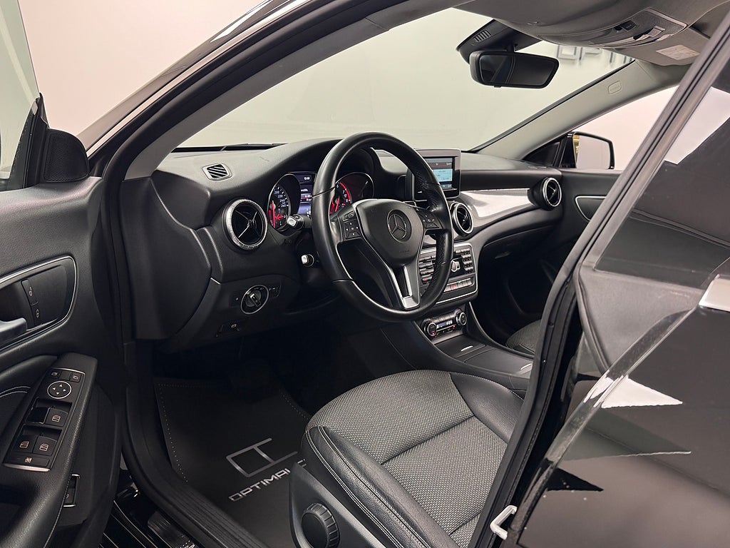 Mercedes-Benz CLA200 2015 - miniatyr 3