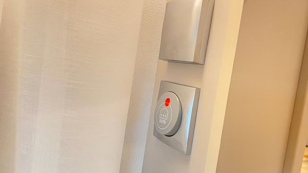 Adria Adora 673 PK Barnkammare dubbeldörr ALDE Dusch Ung Tv Golv värme
