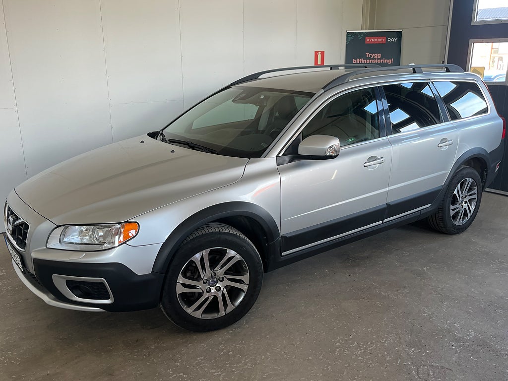 Volvo XC70 D4 AWD Momentum 164hk 1 Brukare Skinn Värmare VOC