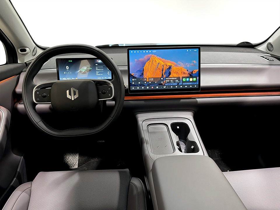 Bild på Leapmotor C10 EREV (Elbil med räckviddsförlängare - totalt 970km)