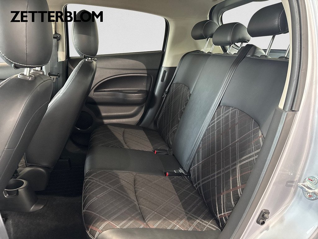 Halvkombi Mitsubishi Space Star 9 av 14