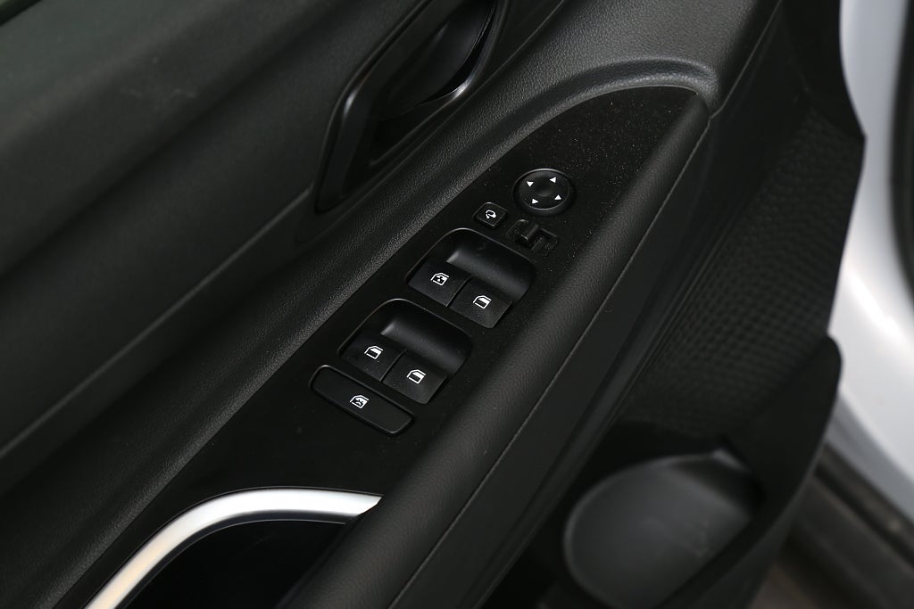Hyundai Bayon 1,2 MPi Essential Kamera Leasbar CarPlay 2025