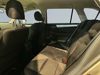 Subaru Outback 2.5 4WD Lineartronic Dragkrok Mvärm Backkamera SoV – bild 13