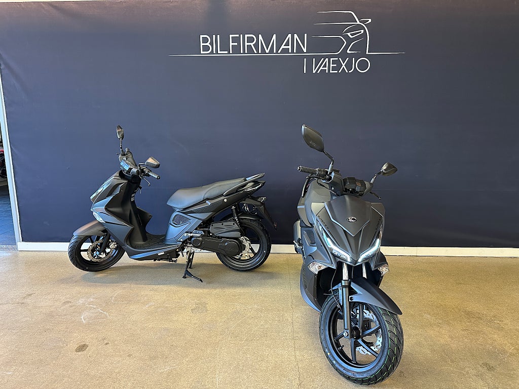 Kymco Super 8R 50i Klass1 RÄNTEFRITT 36MÅN 