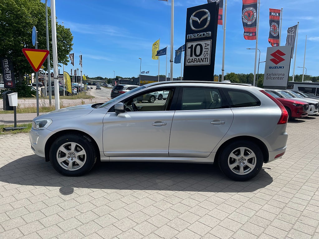 Volvo XC60 D3 Momentum 136 hk dragkrok, NY KAMREM