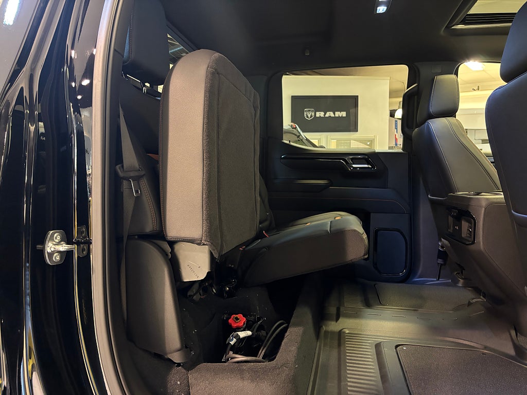 GMC Sierra 2026 - miniatyr 12