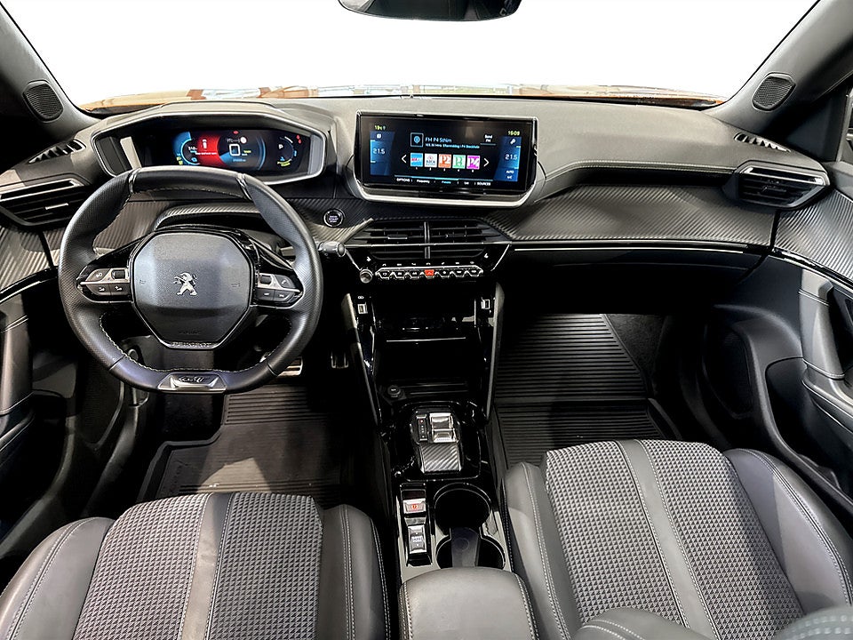 Bild på Peugeot E-2008 GT Pack 50kWh 136hk Aut B-KAMERA CARPLAY