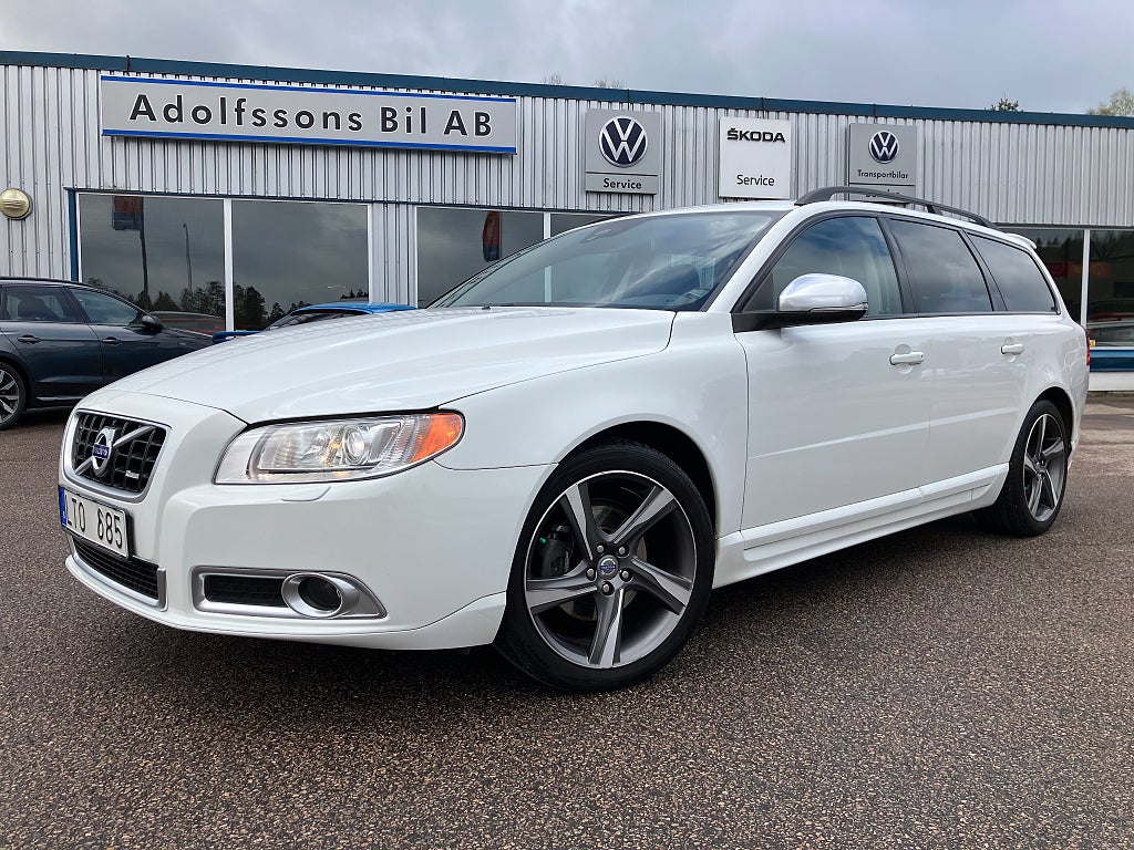 Volvo V70 T5 240 hk R-Design 6-vxl (En ägare)