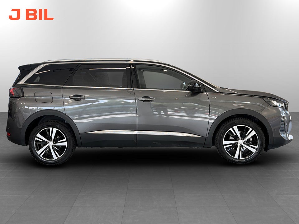 Bild på Peugeot 5008 GT 1.2 PT 130hk Aut 7-SITS B-KAMERA CARPLAY