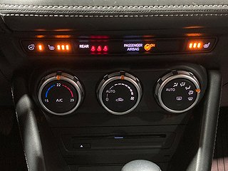 Halvkombi Mazda CX-3 14 av 20