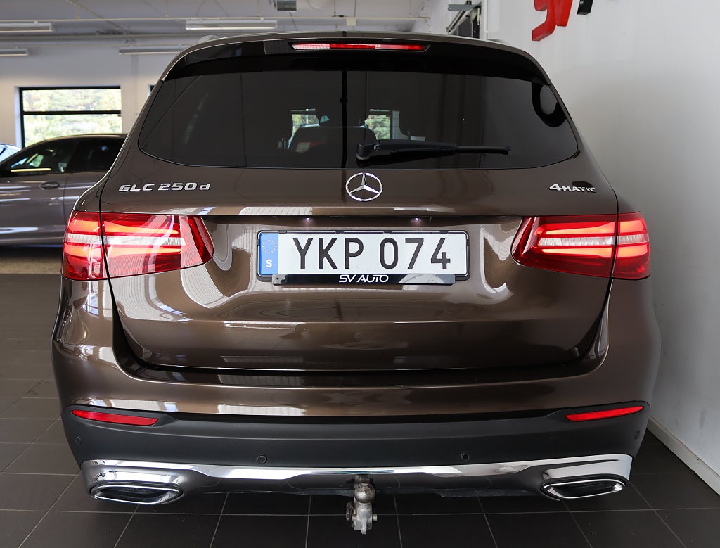 Mercedes-Benz GLC 250 d 4MATIC Exclusive 360° Burmester Värm 1 ägare Drag