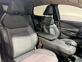 SUV Nissan Ariya 7 av 20