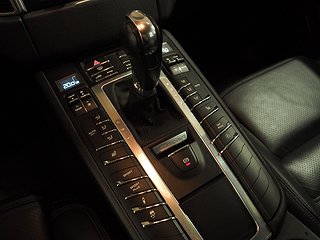 SUV Porsche Macan 20 av 25
