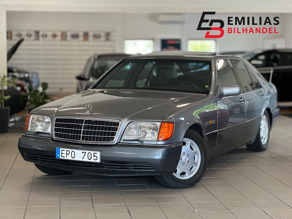 Mercedes-Benz 300 SE Skinn Elstolar Taklucka Automat  Svensksåld 231hk